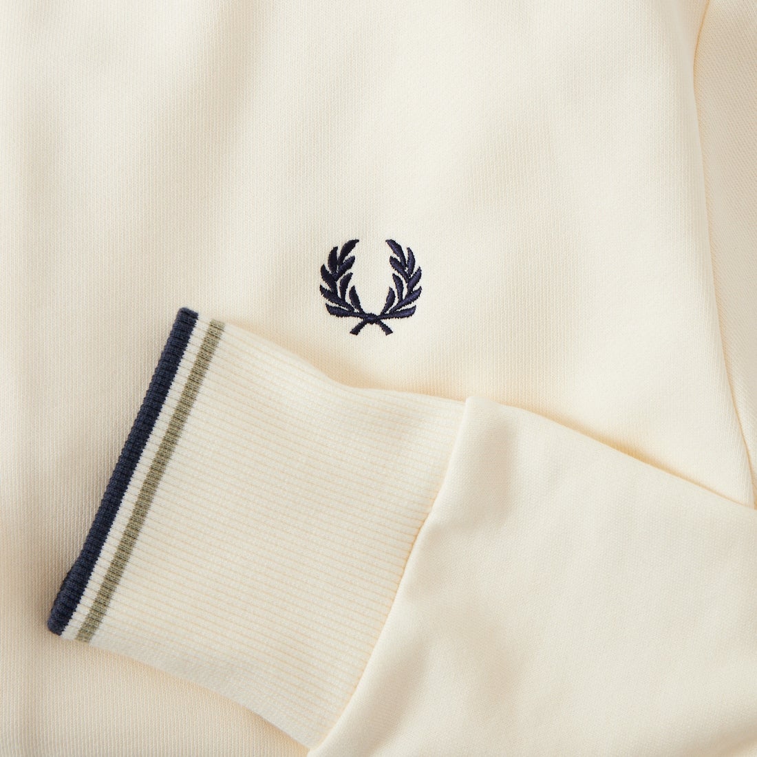 FRED PERRY [フレッドペリー] ロゴ刺繍ジップスルースウェットシャツ [J3340] 560 ECRU