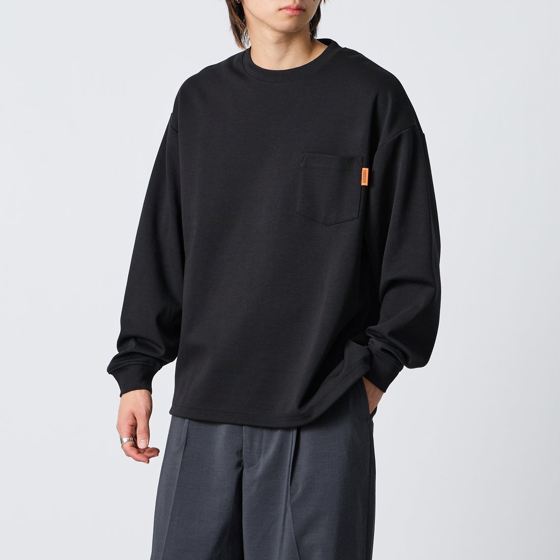 BLACK&&モデル身長：177cm 着用サイズ：L&&