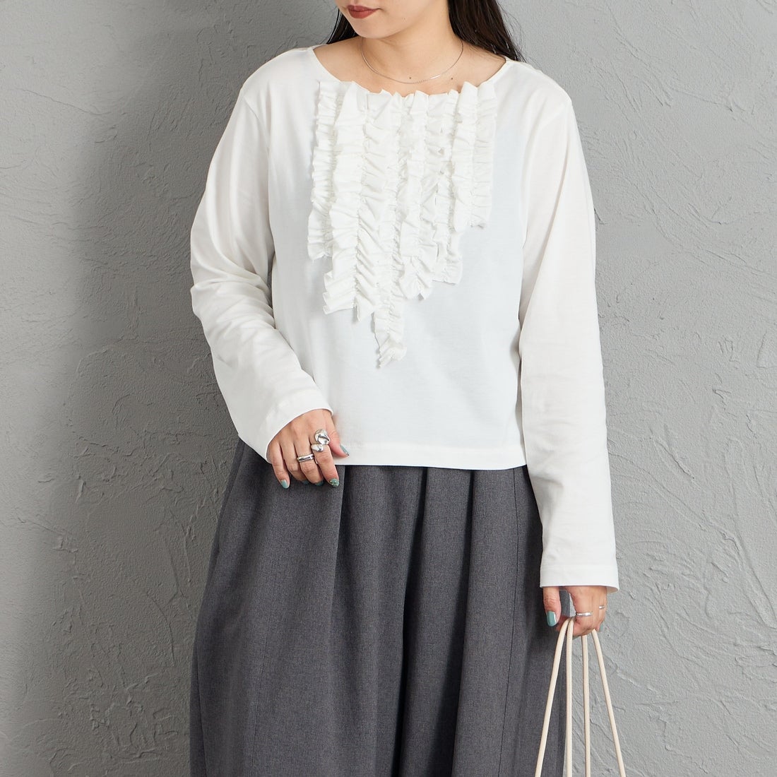 11 OFF WHI&&モデル身長：156cm 着用サイズ：F&&
