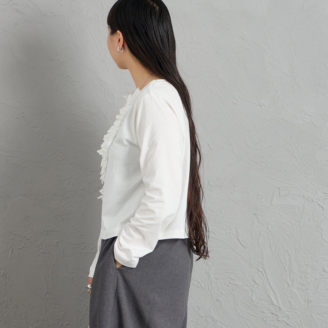 mizuiro ind [ミズイロインド] フリル プルオーバーTシャツ [3-210074] 11 OFF WHI &&モデル身長：156cm 着用サイズ：F&&