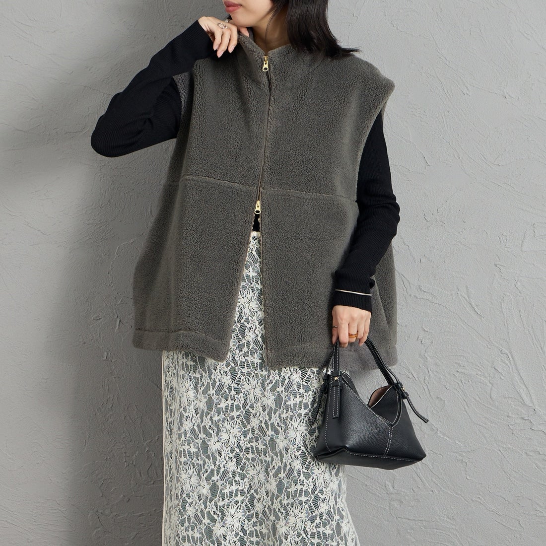 GRAY&&モデル身長：162cm 着用サイズ：F&&
