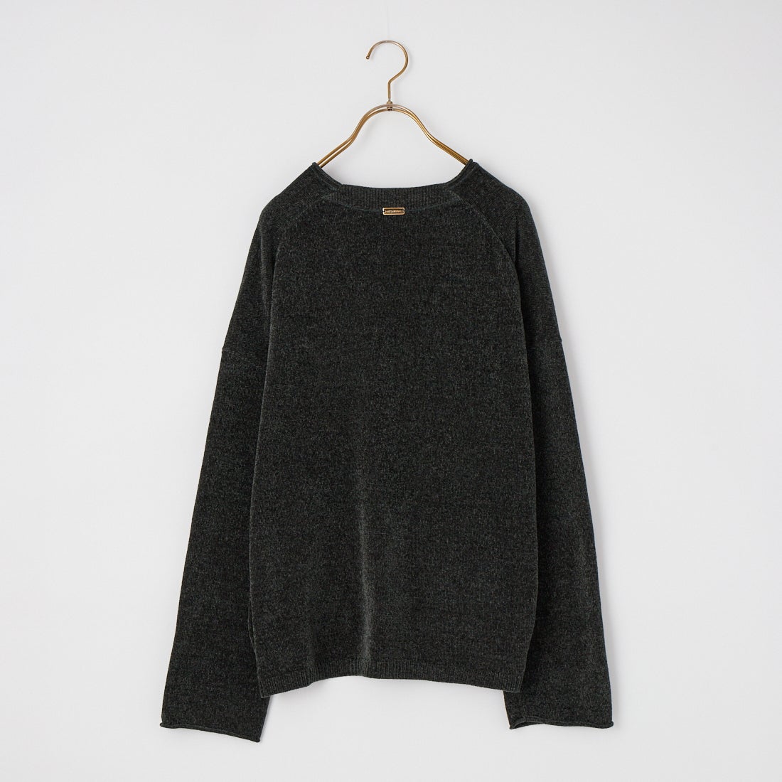 MICA&DEAL [マイカアンドディール] モールヤーン Vネックニット [0126308077] CHARCOAL