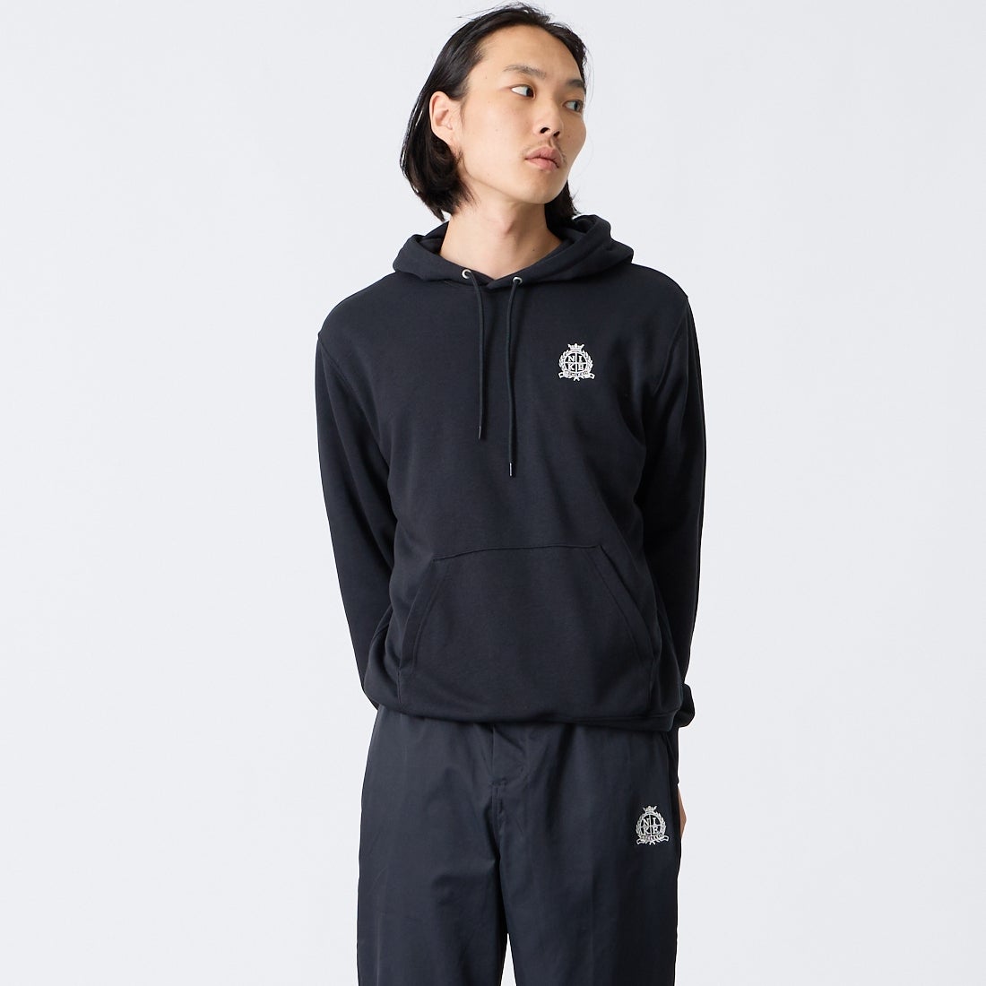 NIKE [ナイキ] クラブ フレンチテリー フーディ [IQ6267] 010 BLACK &&モデル身長：175cm 着用サイズ：M&&