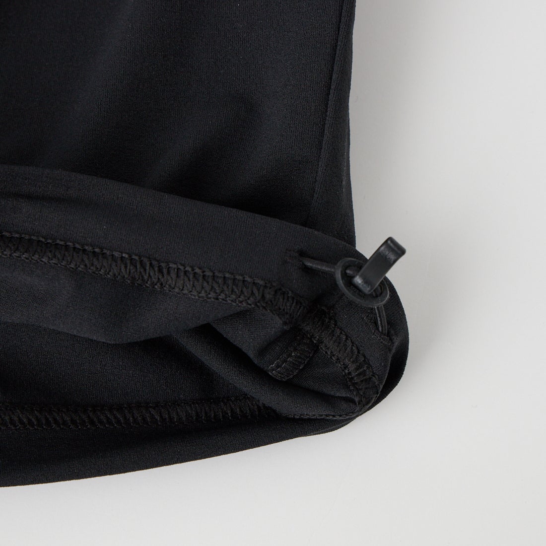 Marmot [マーモット] 別注 バーティカルロゴ バックプリントロンT [MTFW26ULS371IN-JF] BLACK