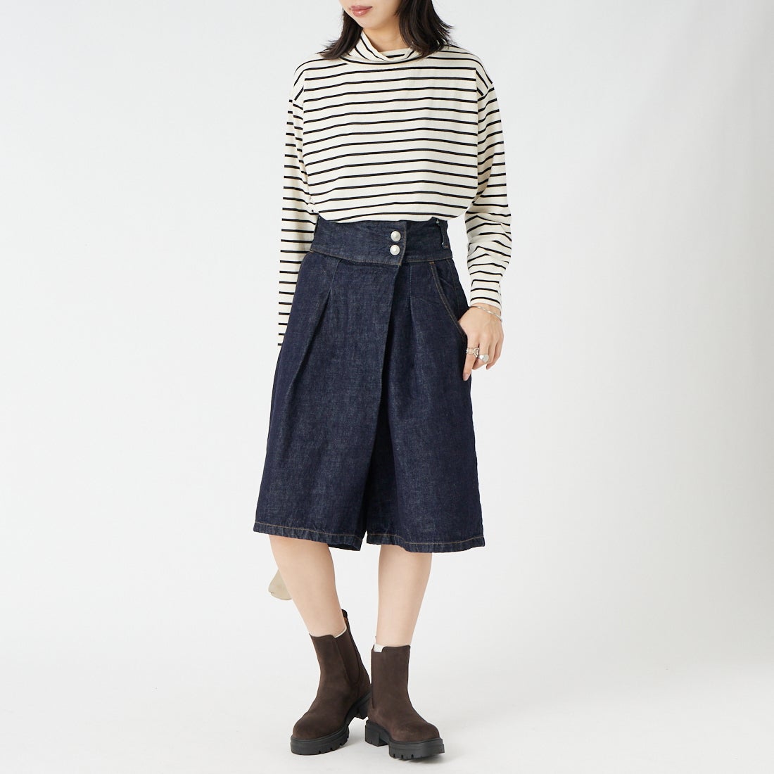SOMETHING [サムシング] ラップデニムショーツ [SA1801] 00 O.W &&モデル身長：162cm 着用サイズ：S&&