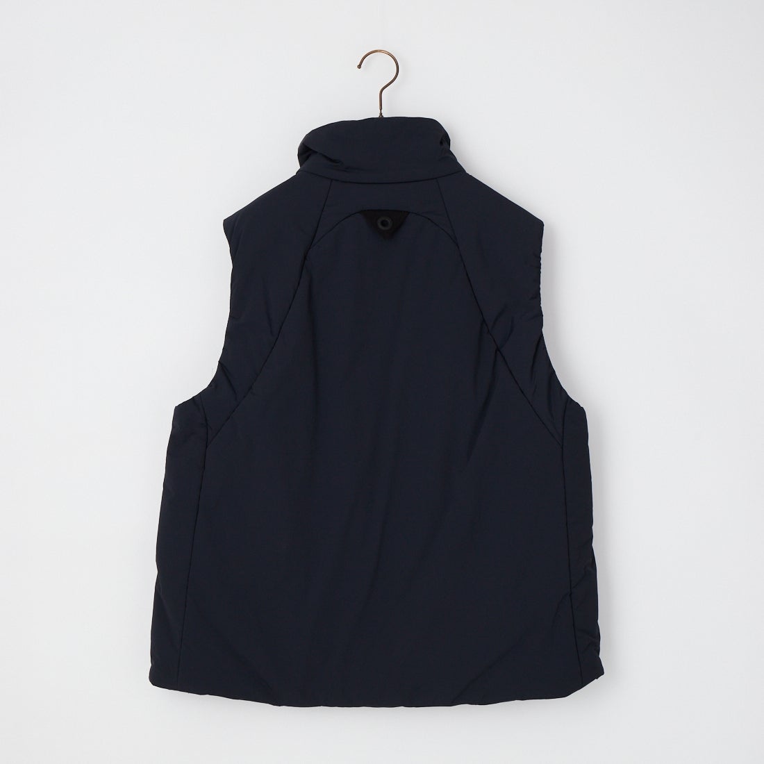 White Mountaineering [ホワイトマウンテニアリング] パデッドベスト [WM2673216] BLACK
