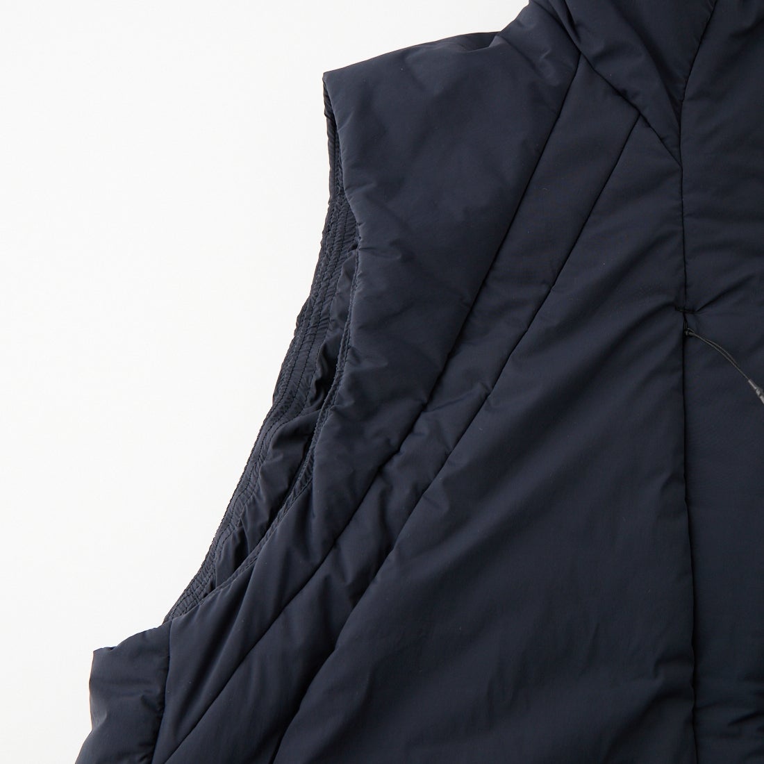 White Mountaineering [ホワイトマウンテニアリング] パデッドベスト [WM2673216] BLACK