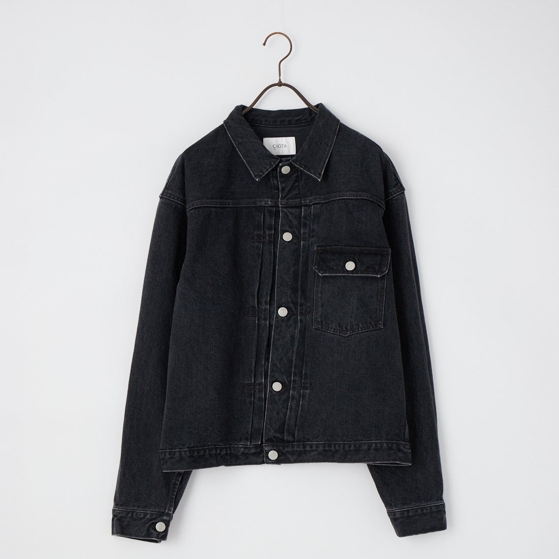 MED BLACK