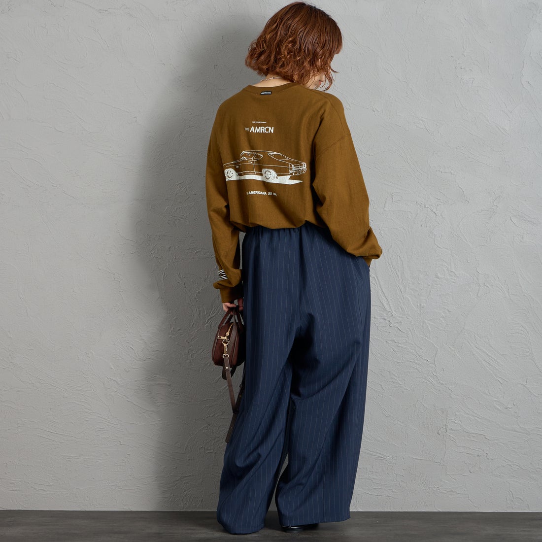 Americana [アメリカーナ] AMRCN バックプリントロングTシャツ [BRF-844A-2] ﾏｽﾀｰﾄﾞ &&モデル身長：158cm 着用サイズ：ONE SIZE&&