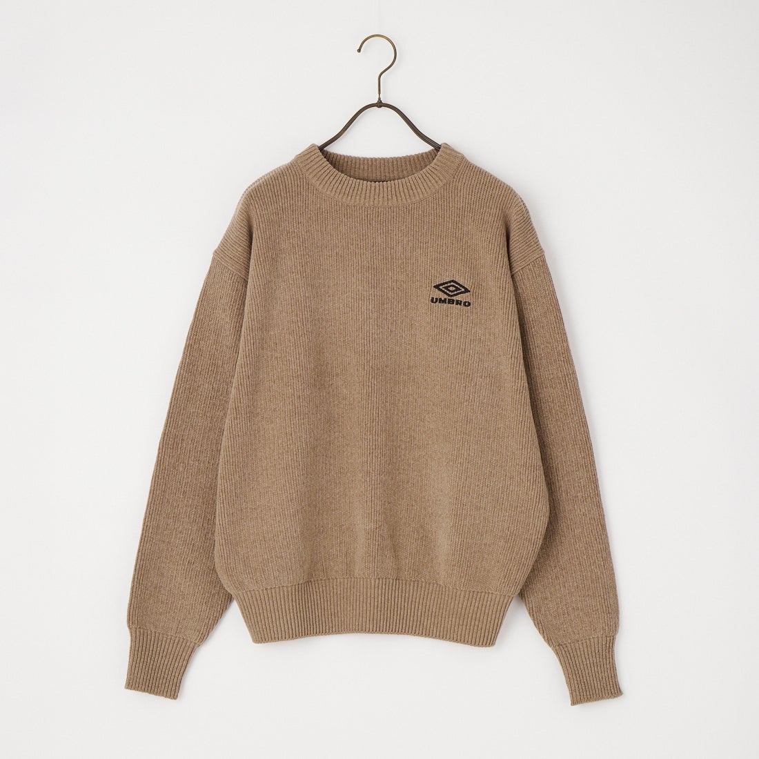 UMBRO [アンブロ] 別注 ワンポイントロゴ刺繍 モールニットプルオーバー [UMIN26-PO01-JF] BEIGE