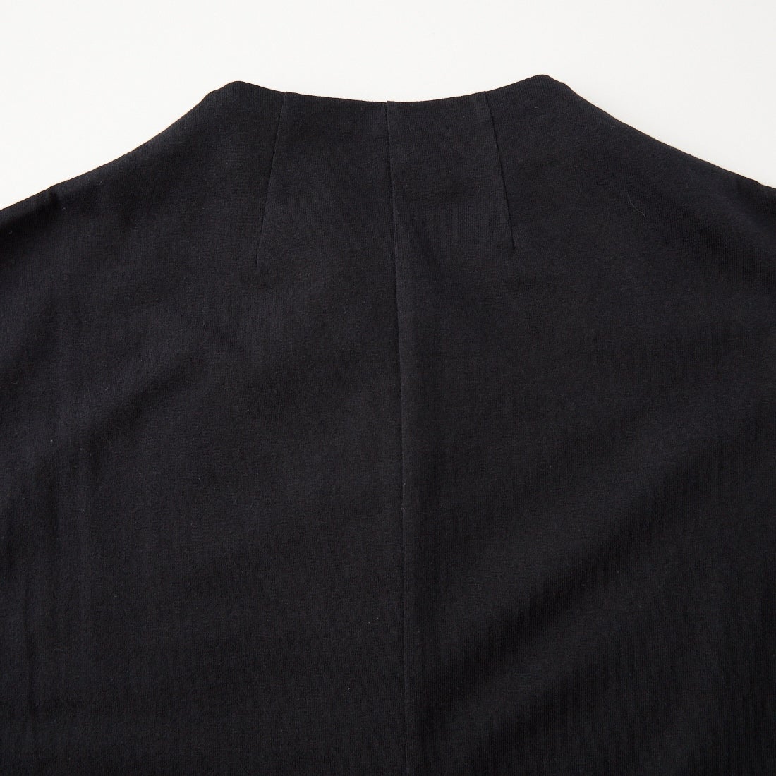 RIM.ARK [リムアーク] ネックダーツ カットロングTシャツ [460JAL80-0931] BLK