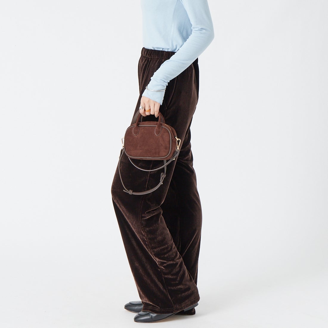 CLOCHE [クロシェ] ベロアフレアパンツ [65286541] ﾌﾞﾗｳﾝ &&モデル身長：162cm 着用サイズ：2&&