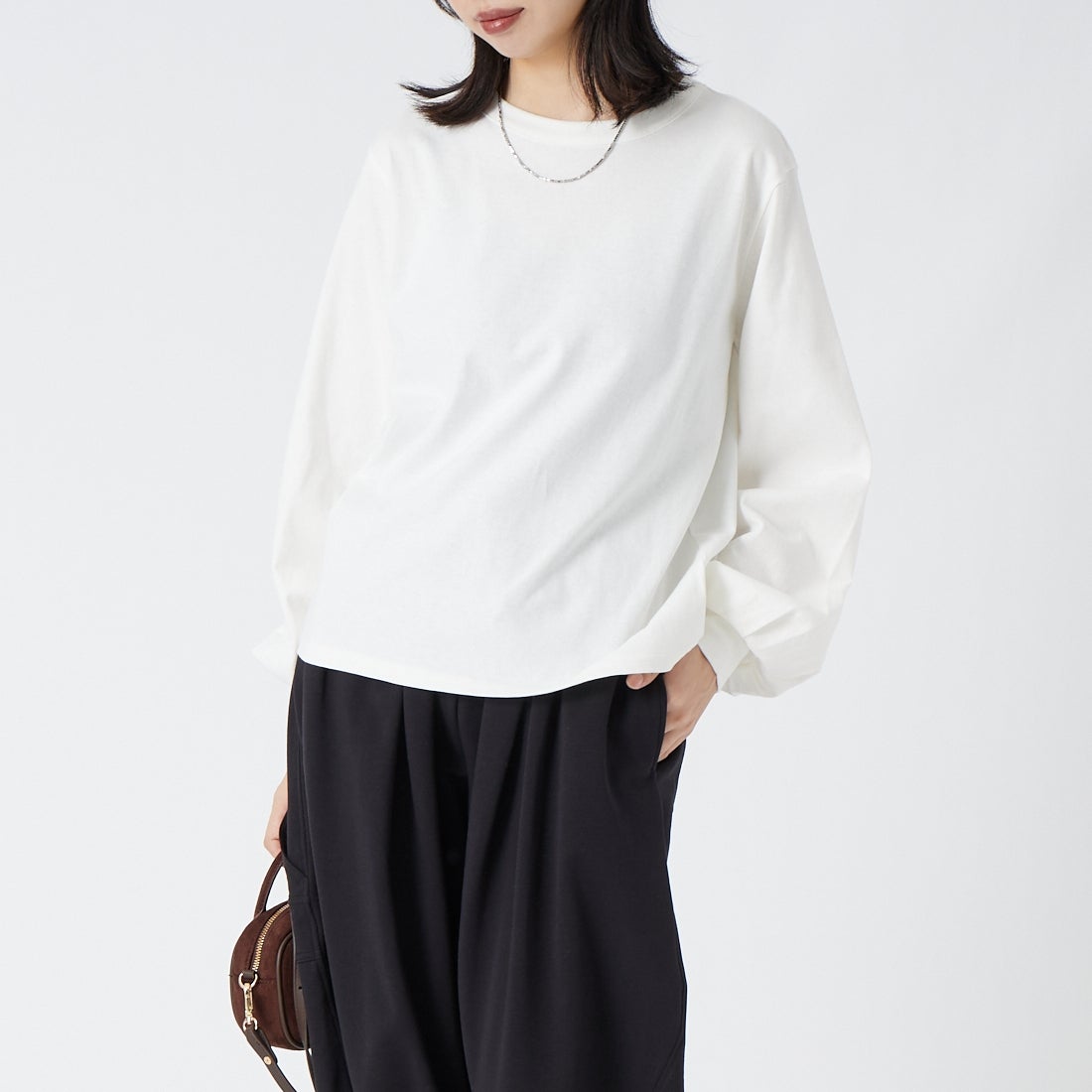 mizuiro ind [ミズイロインド] パフスリーブロングTシャツ [3-210078] 11 OFF WHI &&モデル身長：162cm 着用サイズ：F&&