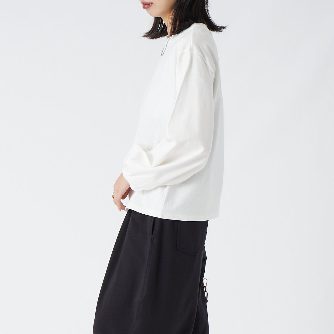 mizuiro ind [ミズイロインド] パフスリーブロングTシャツ [3-210078] 11 OFF WHI &&モデル身長：162cm 着用サイズ：F&&
