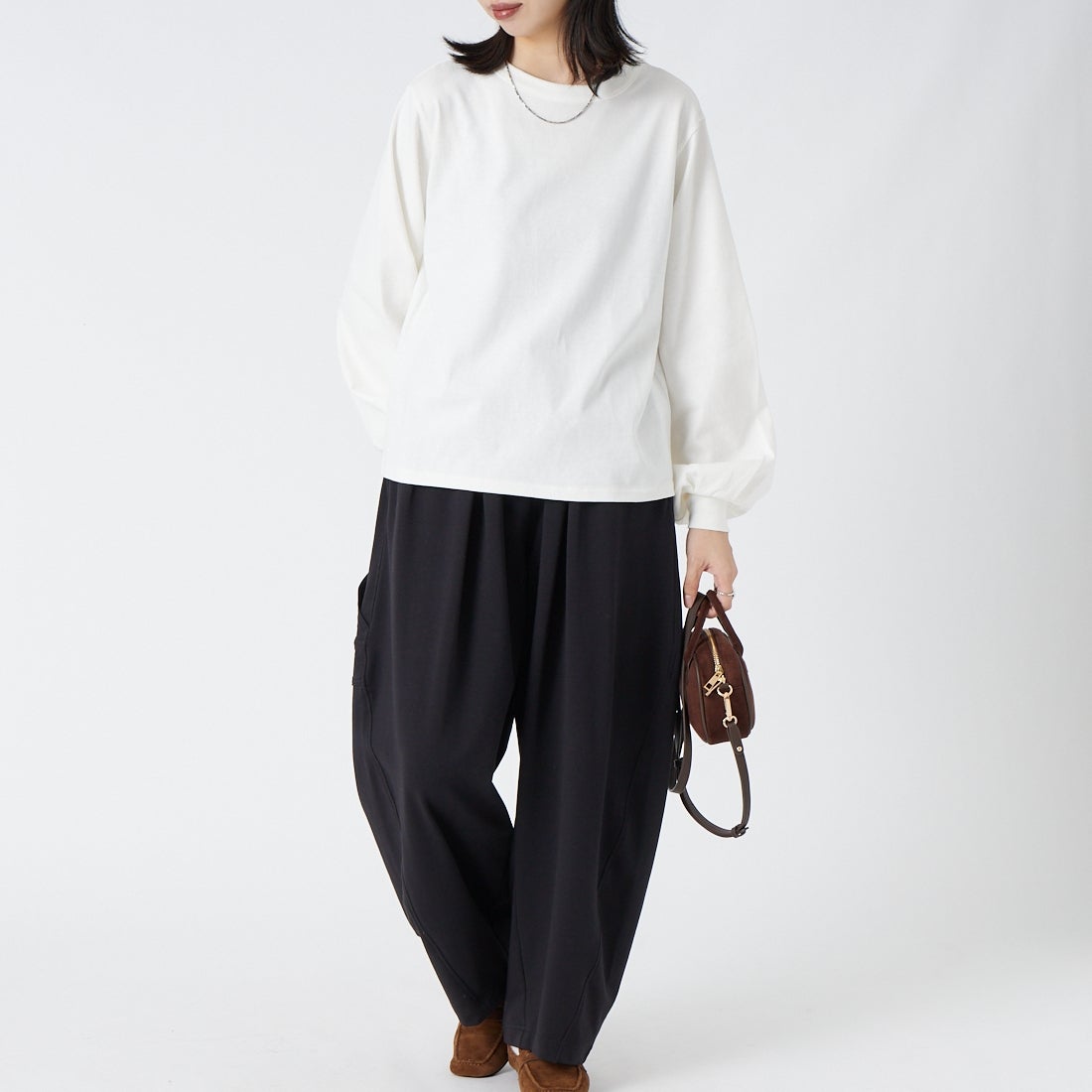 mizuiro ind [ミズイロインド] パフスリーブロングTシャツ [3-210078] 11 OFF WHI &&モデル身長：162cm 着用サイズ：F&&