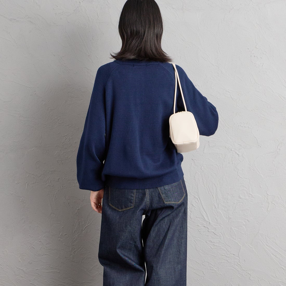 nenom [ネノム] ヘンリーネック スウェットライクニット [NE26331011] 16 NAVY &&モデル身長：162cm 着用サイズ：F&&