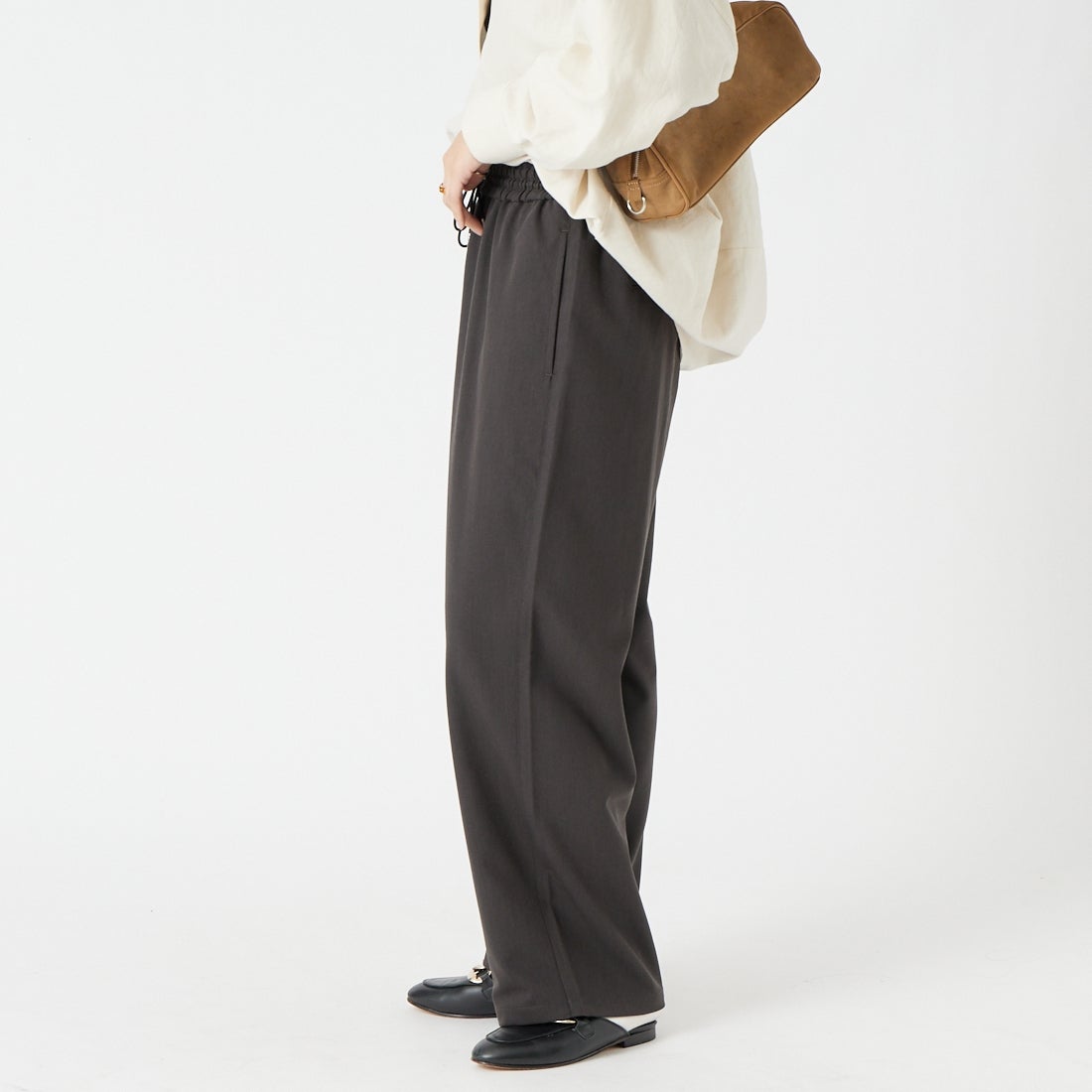 Jeans Factory Clothes [ジーンズファクトリークローズ] イージーワイドパンツ [IN34-PT-6] ﾁｬｺｰﾙ &&モデル身長：162cm 着用サイズ：36&&