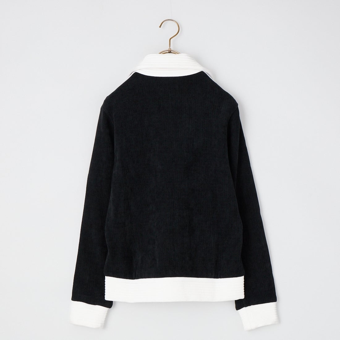 adidas Originals [アディダス オリジナルス] JENNIEコラボ トラックトップ [CC800] LD8924