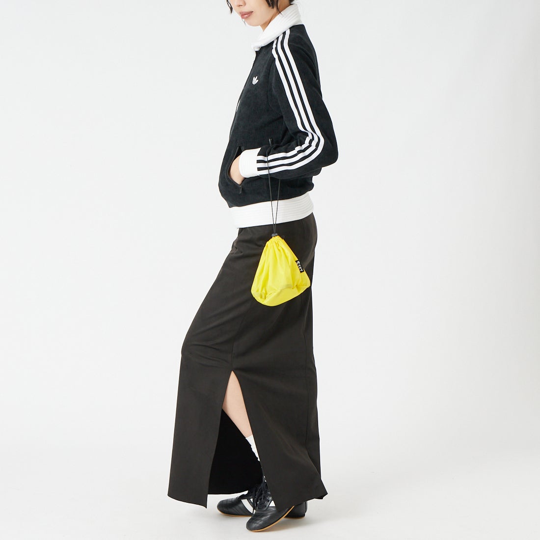 adidas Originals [アディダス オリジナルス] JENNIEコラボ トラックトップ [CC800] LD8924 &&モデル身長：162cm 着用サイズ：M&&