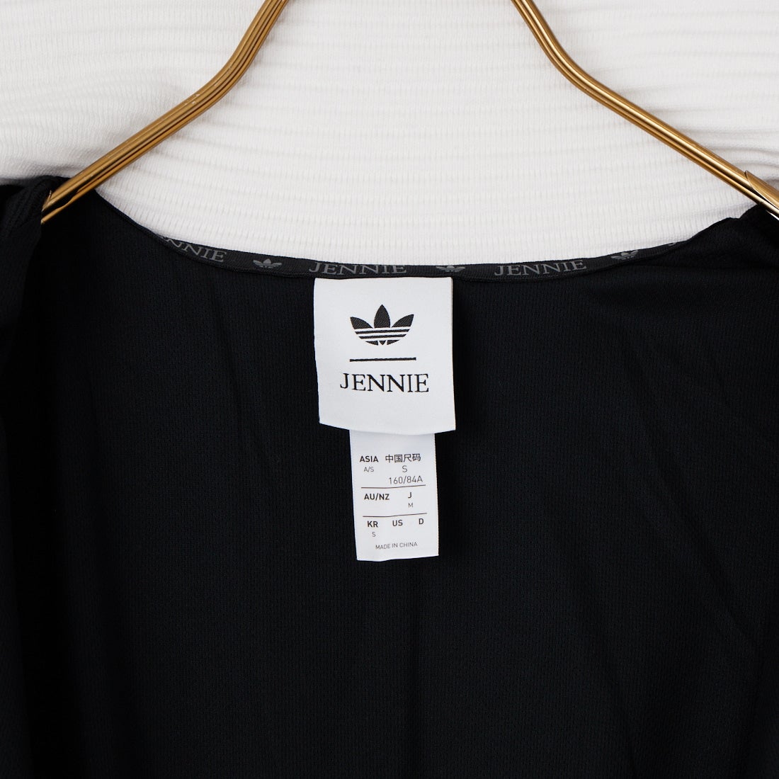 adidas Originals [アディダス オリジナルス] JENNIEコラボ トラックトップ [CC800] LD8924