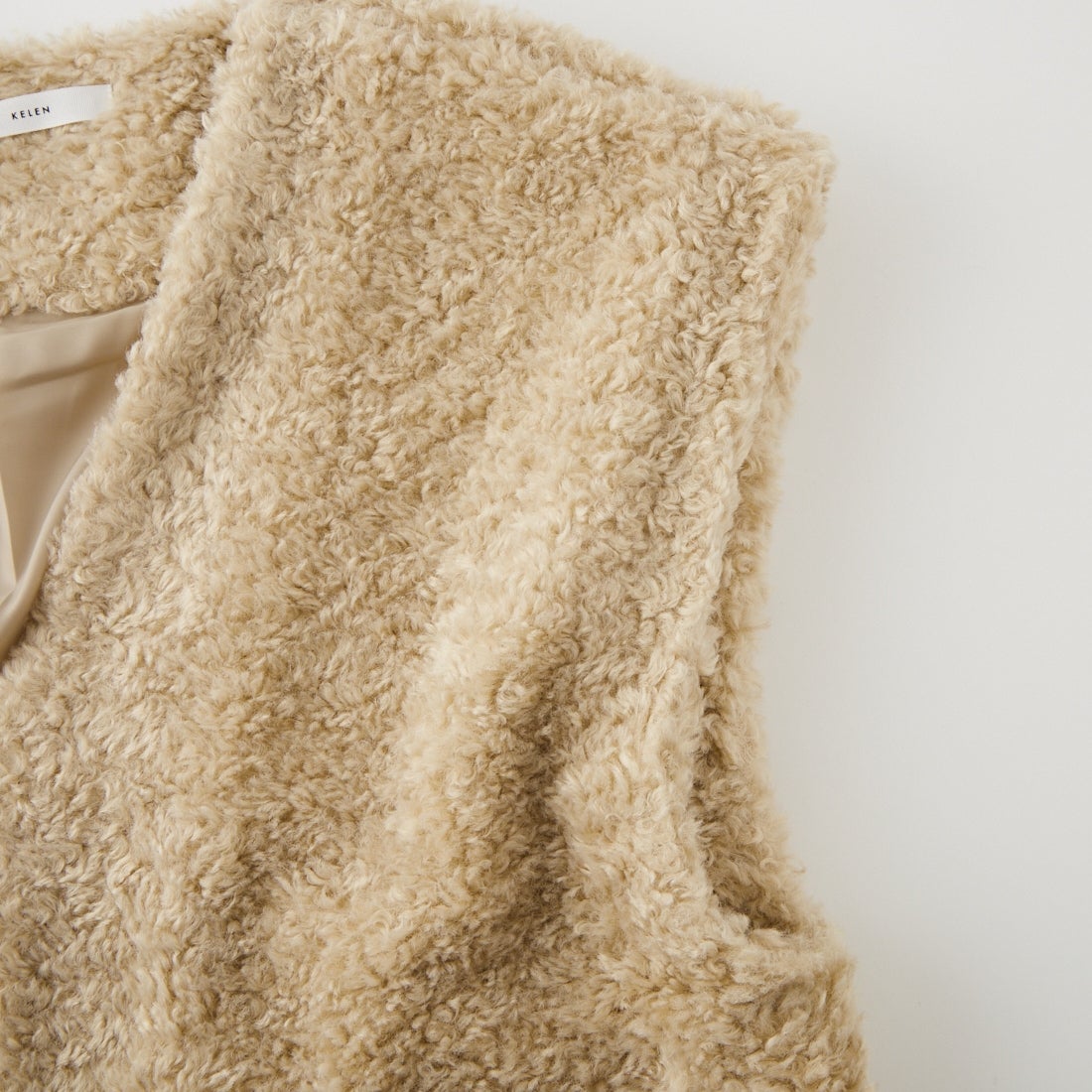 Kelen [ケレン] エコファーVネックベスト PAULINE [LKL24FBL2164] OFFBEIGE