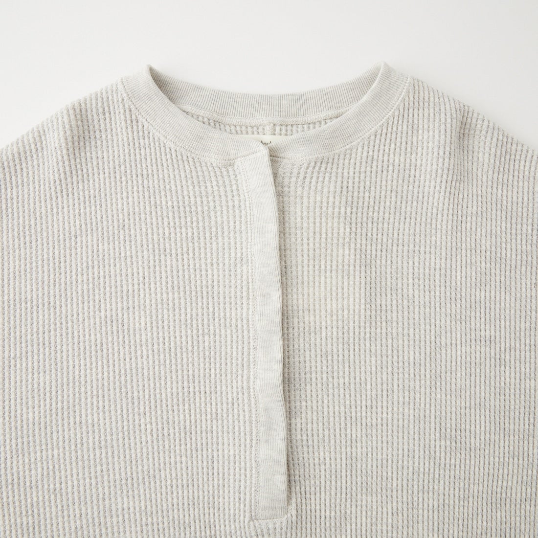 anuke [アンヌーク] ワッフルルーズヘンリーネックトップス [62620605] OML