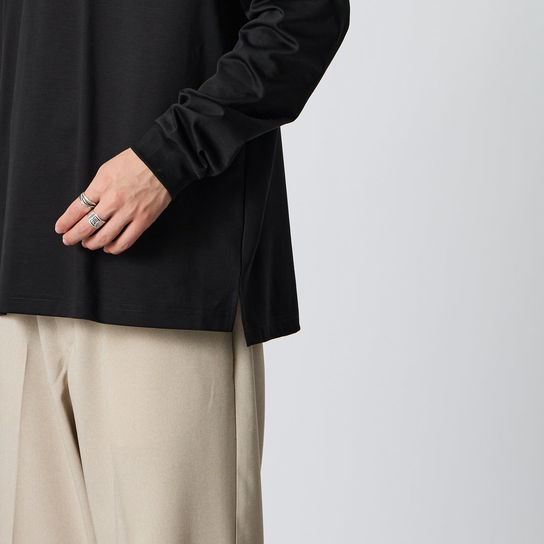 TATRAS [タトラス] SICADO シカード Tシャツ [MCKA0054083588] BLACK &&モデル身長：177cm 着用サイズ：3&&