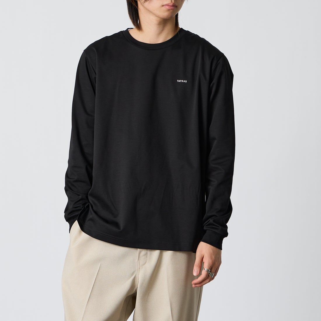 TATRAS [タトラス] SICADO シカード Tシャツ [MCKA0054083588] BLACK &&モデル身長：177cm 着用サイズ：2&&