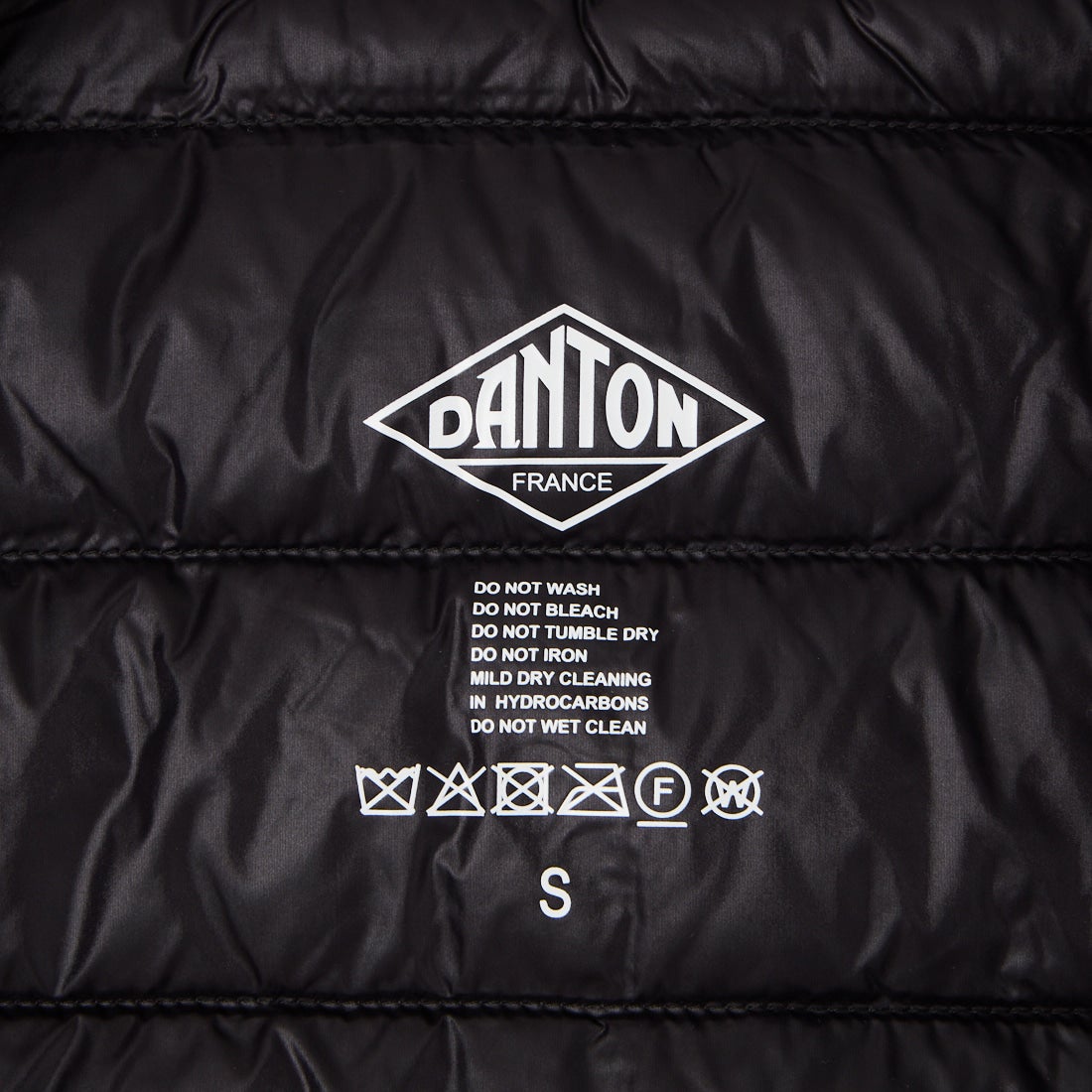 DANTON [ダントン] 小花柄クルーネックインナーダウンベスト [DT-A0002ING] BLK FLOWER