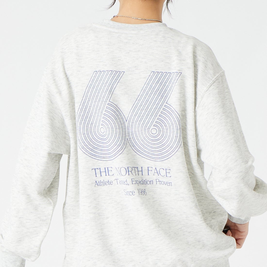 THE NORTH FACE [ザ ノースフェイス] 66グラフィックスウェットクルー [NT62685] WX &&モデル身長：162cm 着用サイズ：S&&