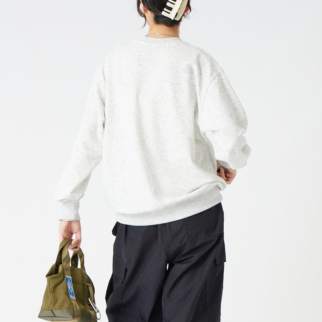THE NORTH FACE [ザ ノースフェイス] スキーグラフィックスウェットクルー [NT62686] WX &&モデル身長：162cm 着用サイズ：S&&