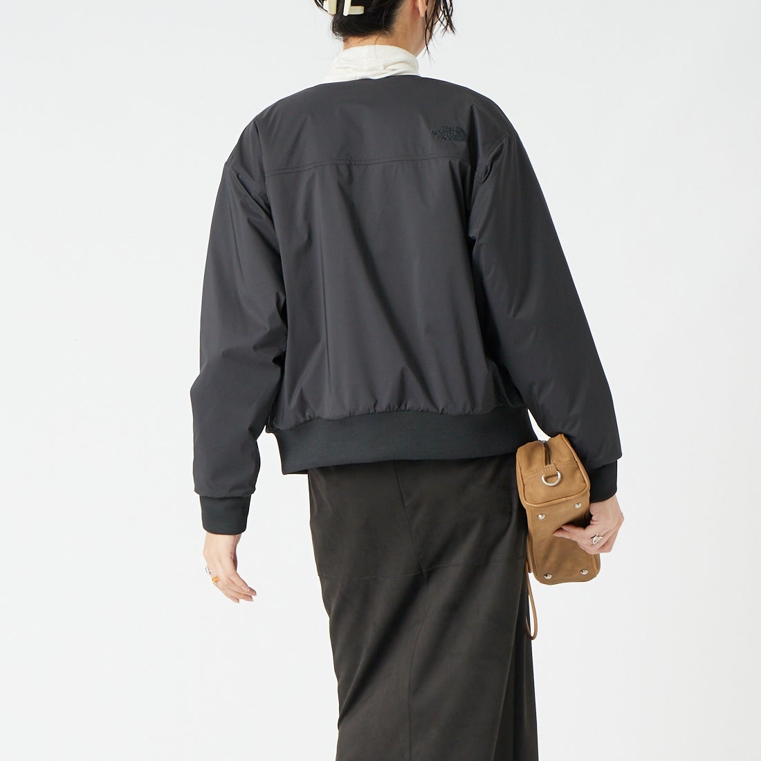 THE NORTH FACE [ザ ノースフェイス] リバーシブルテックエアー ラウンドネックジャケット [NTW62580] K &&モデル身長：162cm 着用サイズ：M&&