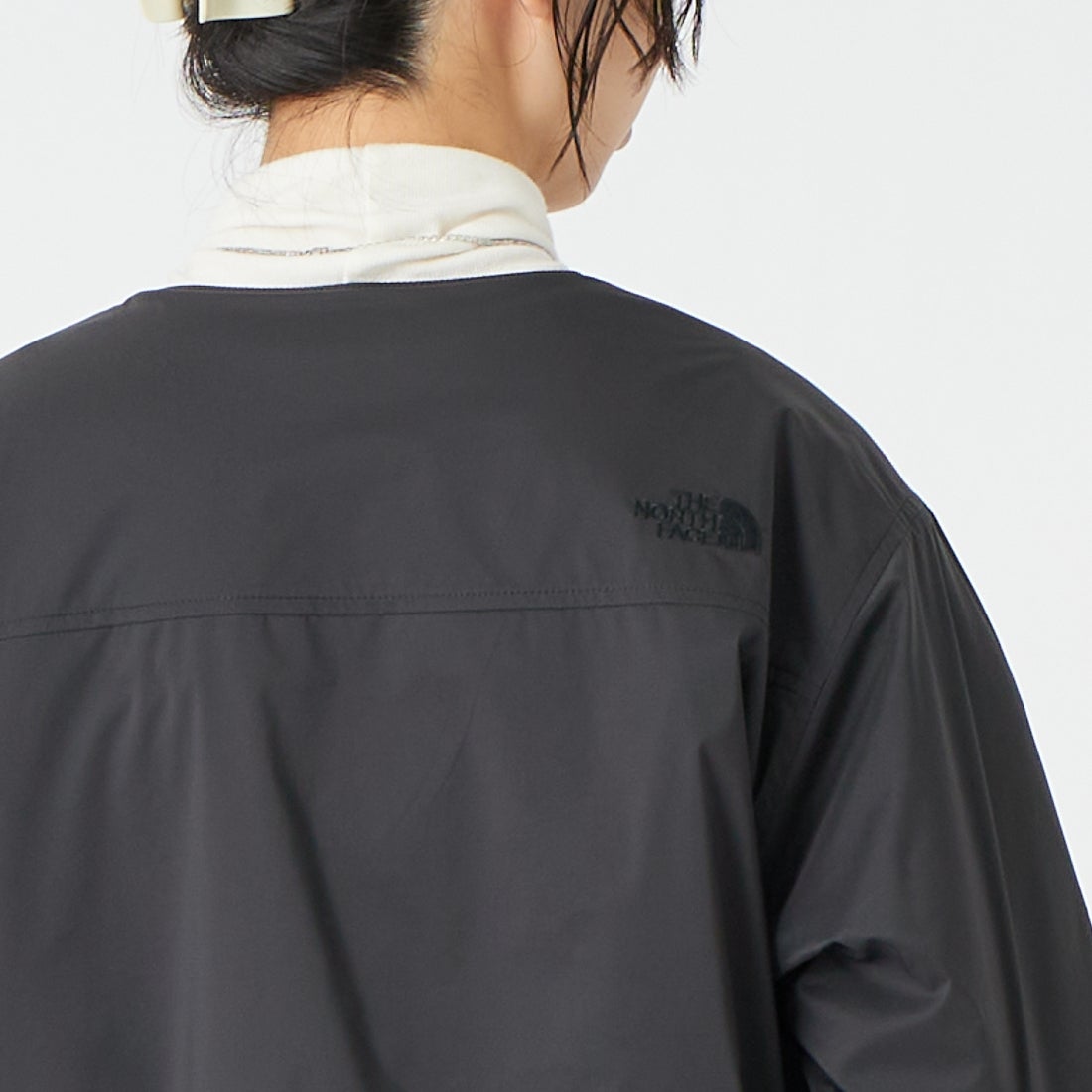 THE NORTH FACE [ザ ノースフェイス] リバーシブルテックエアー ラウンドネックジャケット [NTW62580] K &&モデル身長：162cm 着用サイズ：M&&