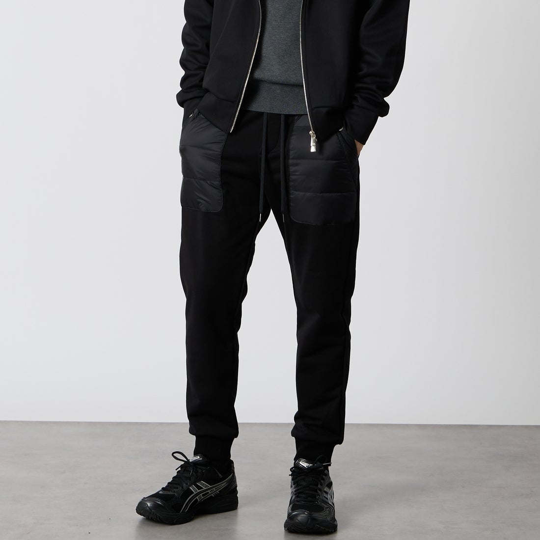 BLACK&&モデル身長：177cm 着用サイズ：2&&