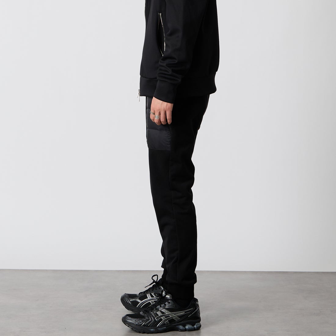 TATRAS [タトラス] CEBU/セブ ダウンパンツ [MCKA0545013588] BLACK &&モデル身長：177cm 着用サイズ：2&&