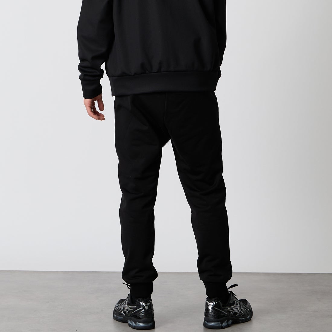 TATRAS [タトラス] CEBU/セブ ダウンパンツ [MCKA0545013588] BLACK &&モデル身長：177cm 着用サイズ：2&&