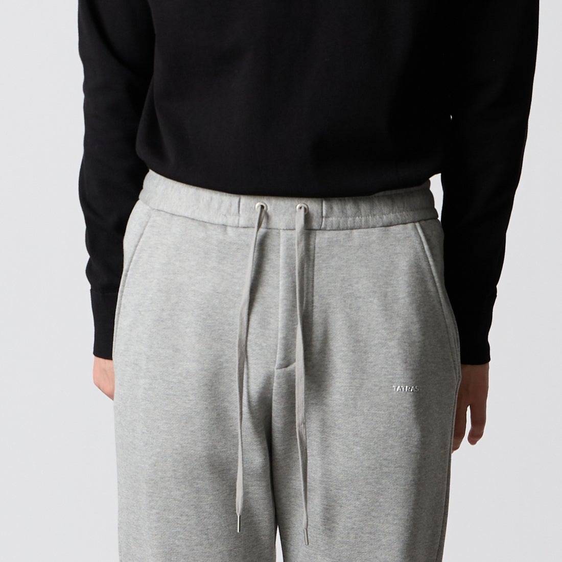 TATRAS [タトラス] FOLMIDO/フォルミード パンツ [MCKA0048103588] GRAY &&モデル身長：177cm 着用サイズ：1&&