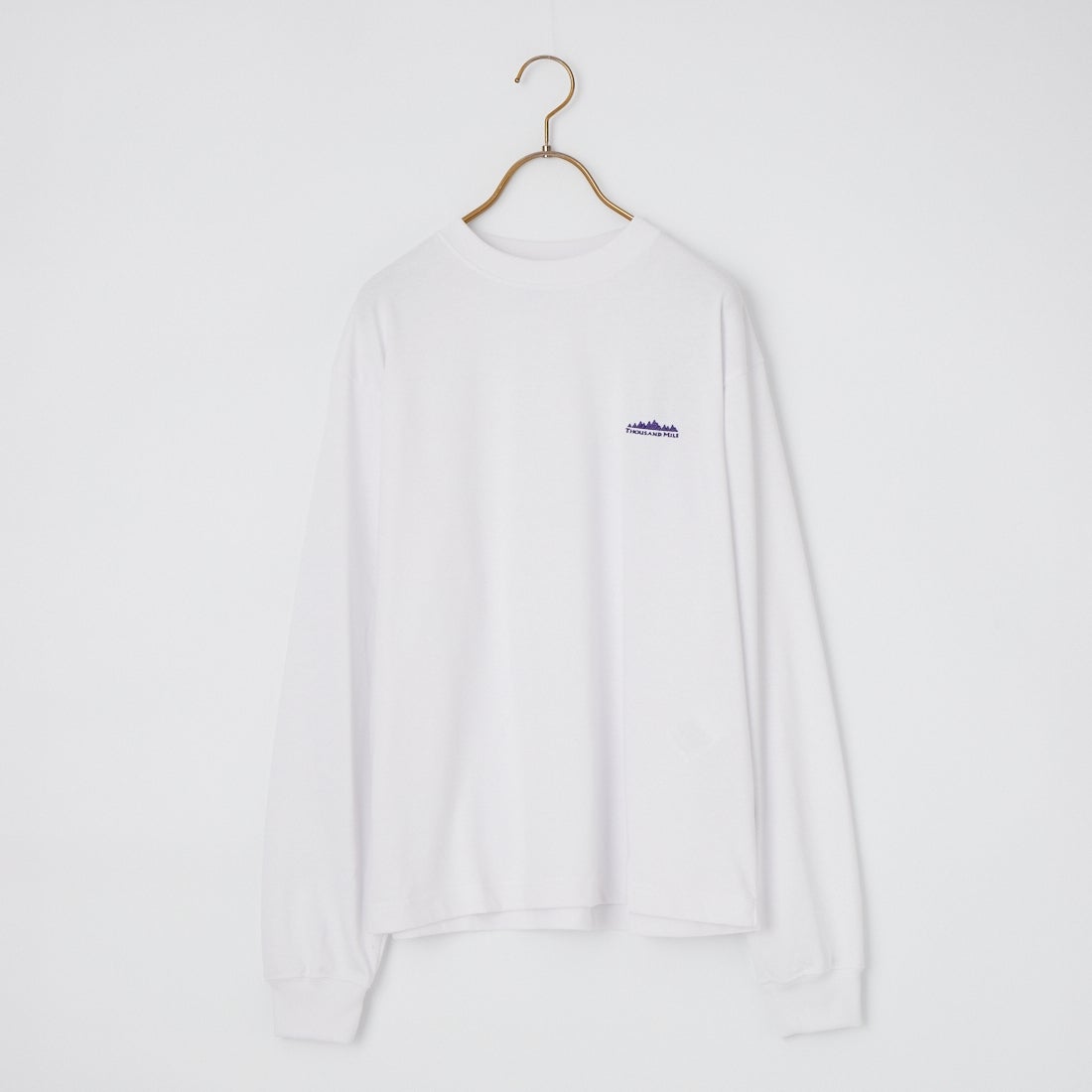 01 WHITE