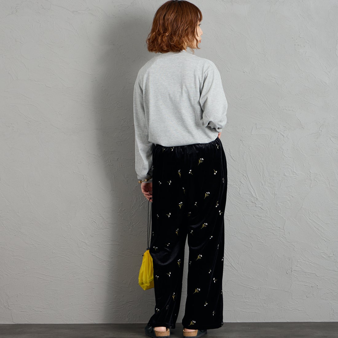 THOUSAND MILE [サウザンド マイル] ロングスリーブTシャツ [TM262TC00060] 15 MD.GRAY &&モデル身長：158cm 着用サイズ：S&&