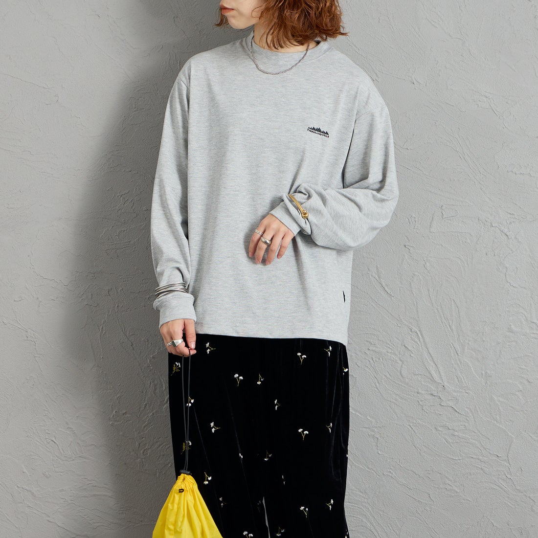 THOUSAND MILE [サウザンド マイル] ロングスリーブTシャツ [TM262TC00060] 15 MD.GRAY &&モデル身長：158cm 着用サイズ：S&&