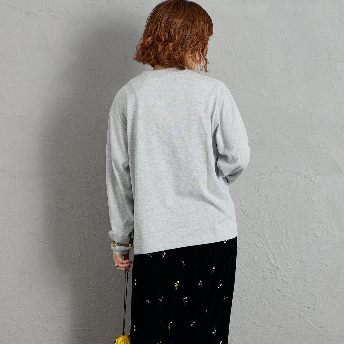 THOUSAND MILE [サウザンド マイル] ロングスリーブTシャツ [TM262TC00060] 15 MD.GRAY &&モデル身長：158cm 着用サイズ：S&&