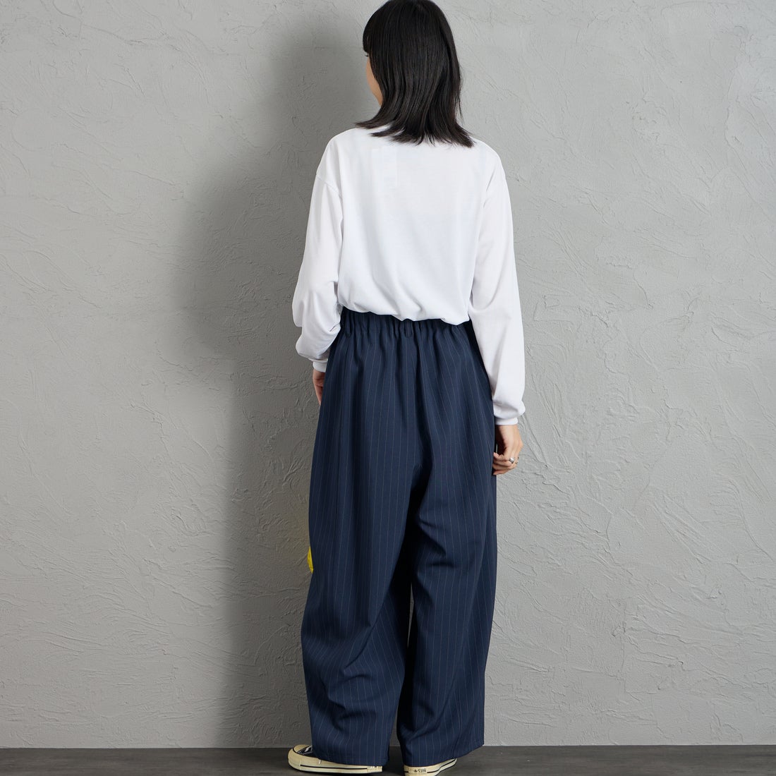 THOUSAND MILE [サウザンド マイル] ロングスリーブTシャツ [TM262TC00060] 01 WHITE &&モデル身長：162cm 着用サイズ：S&&
