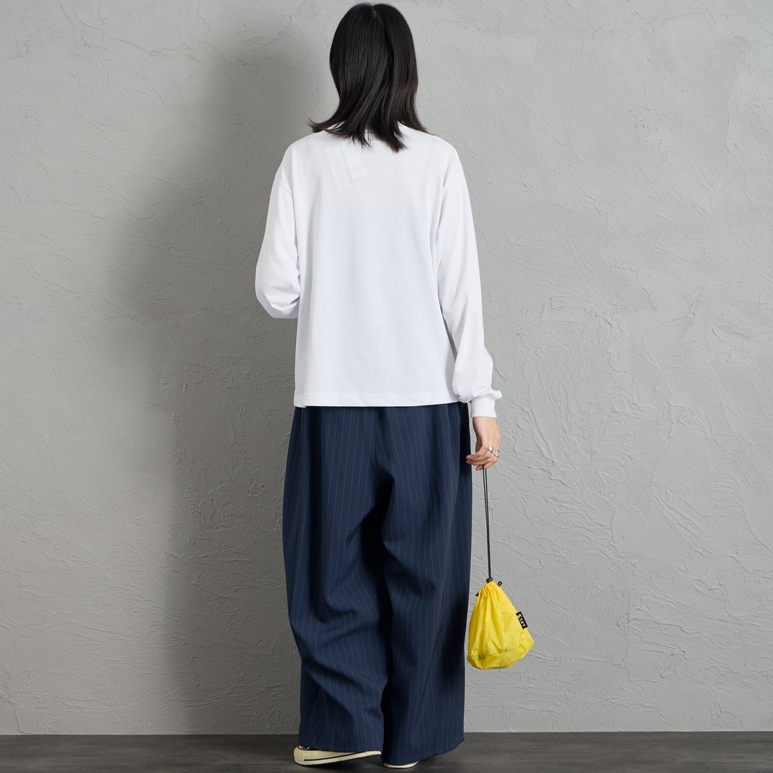 THOUSAND MILE [サウザンド マイル] ロングスリーブTシャツ [TM262TC00060] 01 WHITE &&モデル身長：162cm 着用サイズ：S&&