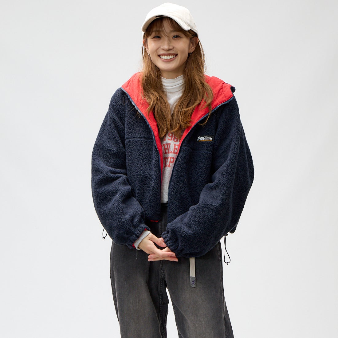 frostline [フロストライン] 別注 リバーシブルフードブルゾン [FL29-JK-IN6-JF] RED &&モデル身長：167cm 着用サイズ：M&&