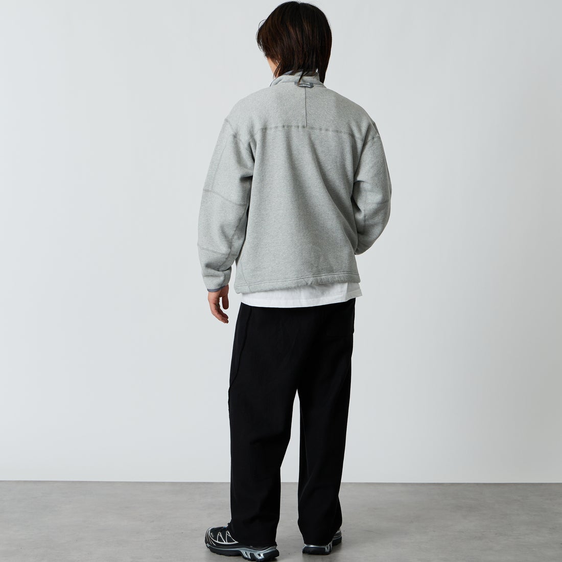 and wander [アンドワンダー] スウェットプルオーバー [5746284086] L.GRAY &&モデル身長：177cm 着用サイズ：M&&