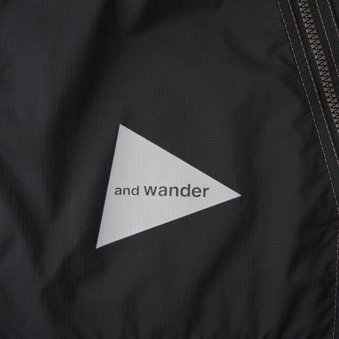 and wander [アンドワンダー] PERTEX ウィンドジャケット [5746921016] BLACK