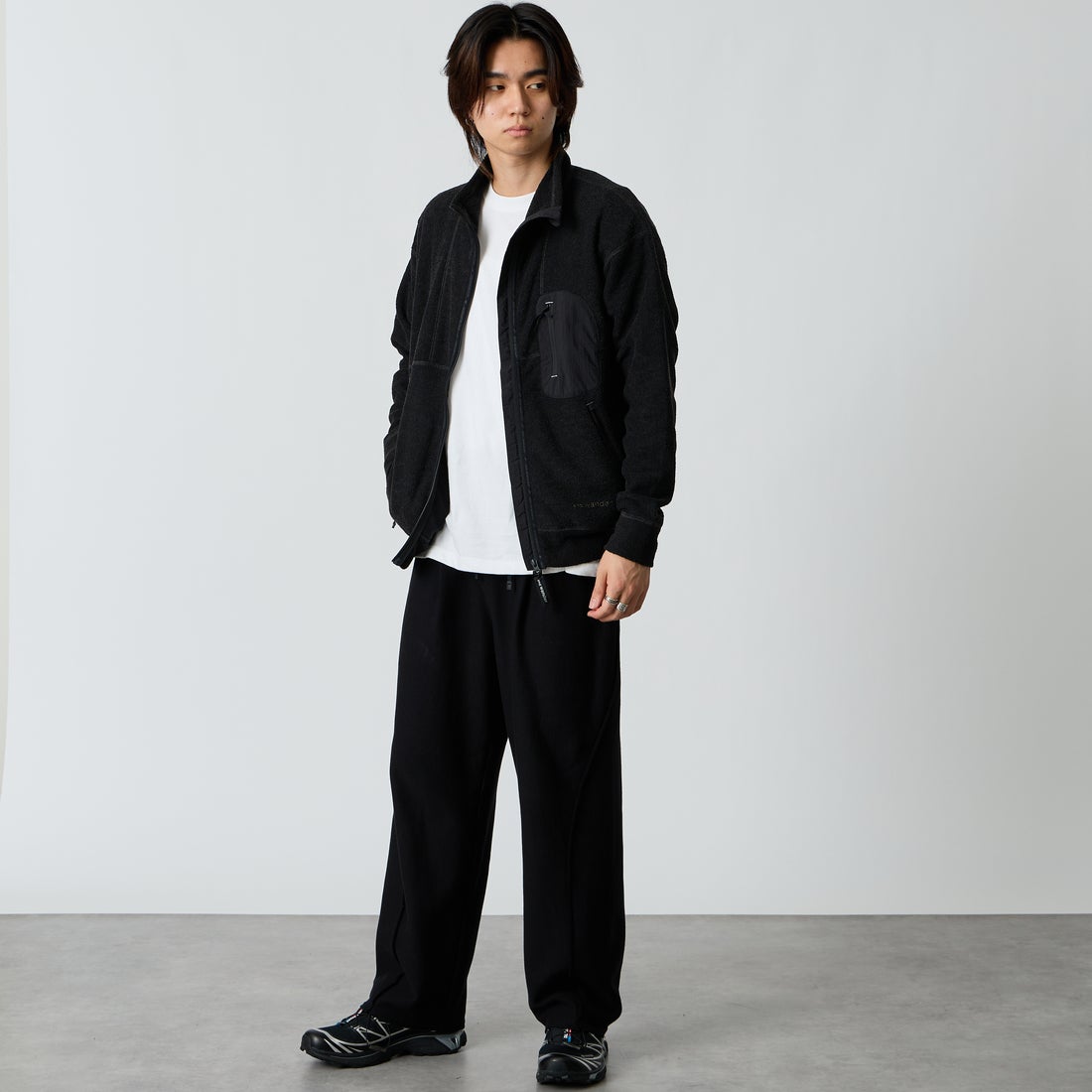 and wander [アンドワンダー] PEウォームパイル スタンドカラージップジャケット [5746284082] BLACK &&モデル身長：177cm 着用サイズ：M&&
