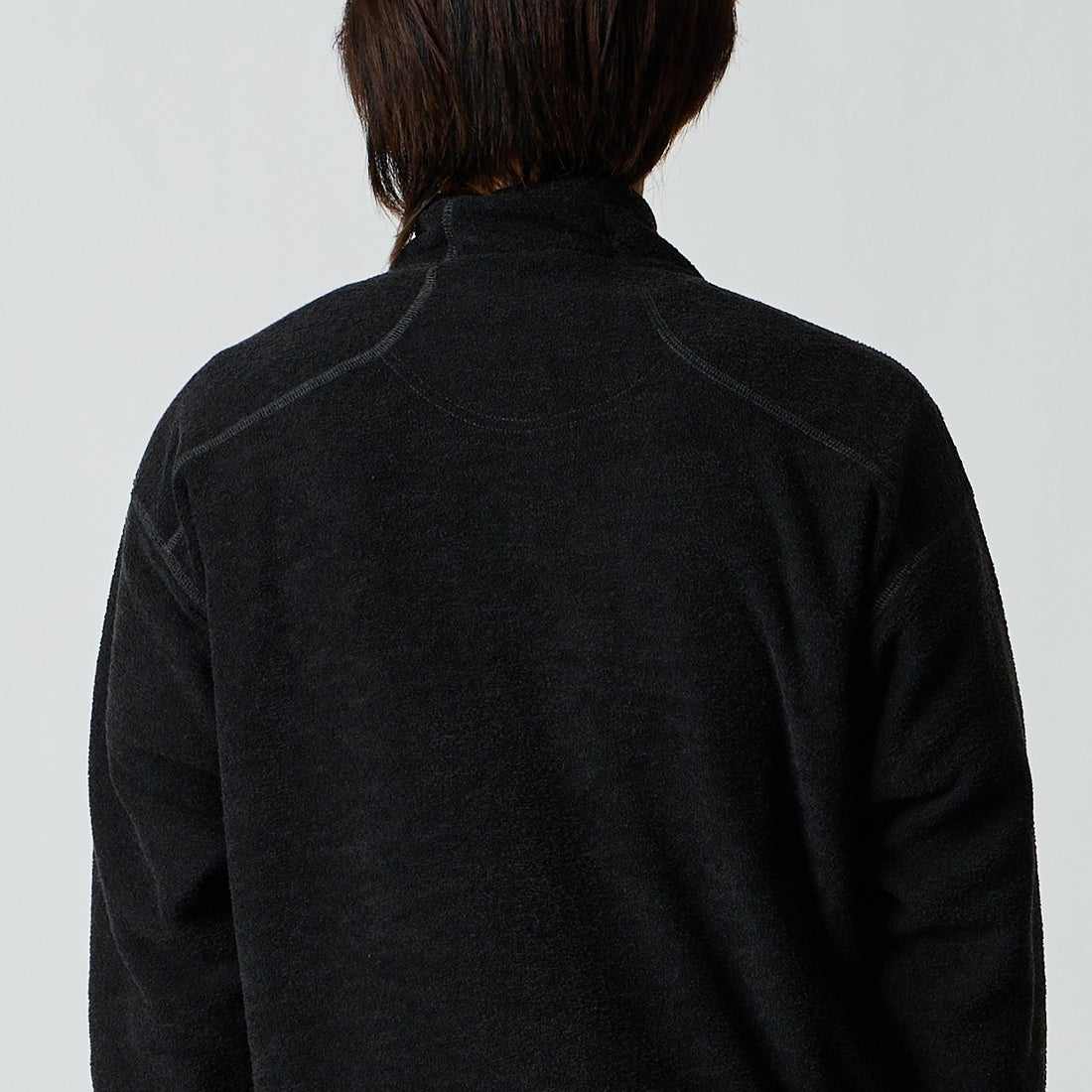 and wander [アンドワンダー] PEウォームパイル スタンドカラージップジャケット [5746284082] BLACK &&モデル身長：177cm 着用サイズ：M&&