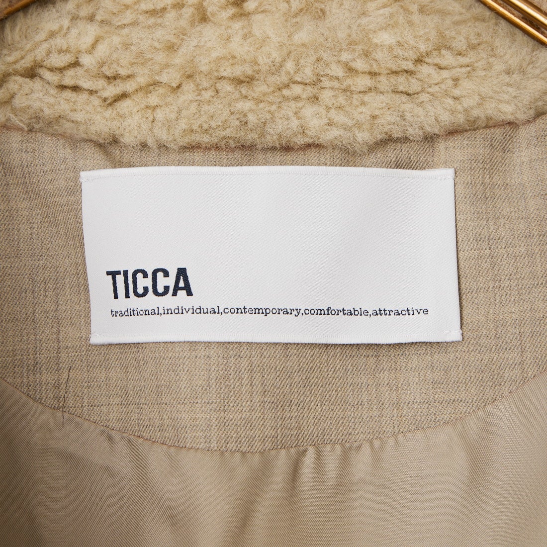 TICCA [ティッカ] ウールファーポンチョ [TBFA-083]