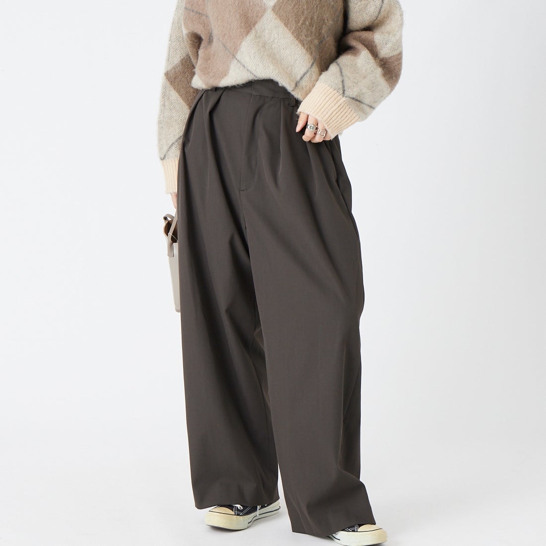 Jeans Factory Clothes [ジーンズファクトリークローズ] マルーデコットンチノクロス タックワイドパンツ [LWJF-01] 10 CHA &&モデル身長：162cm 着用サイズ：36&&